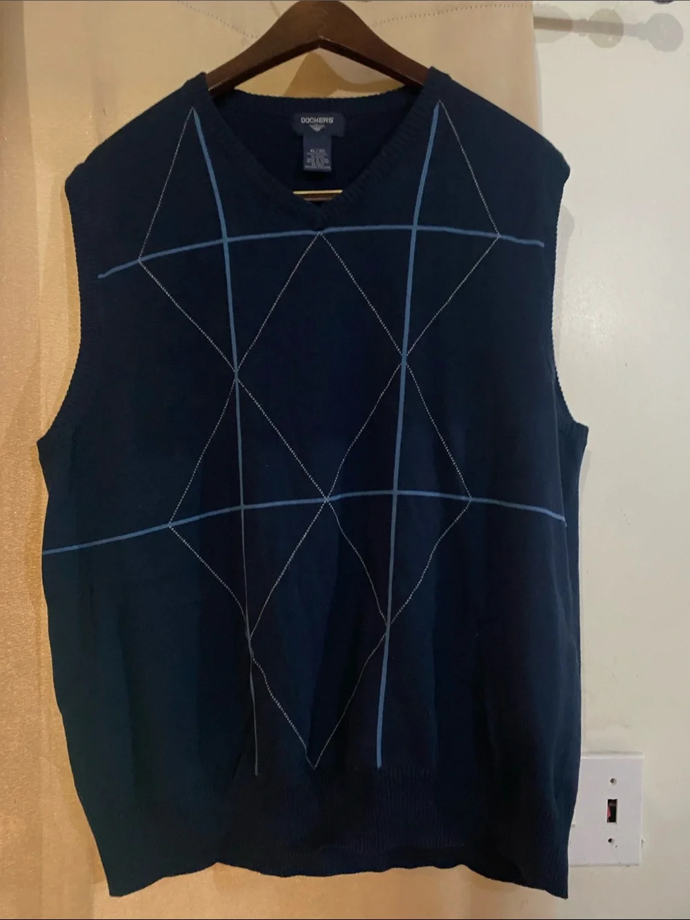 Dockers navy blue V-neck knit sweater vest